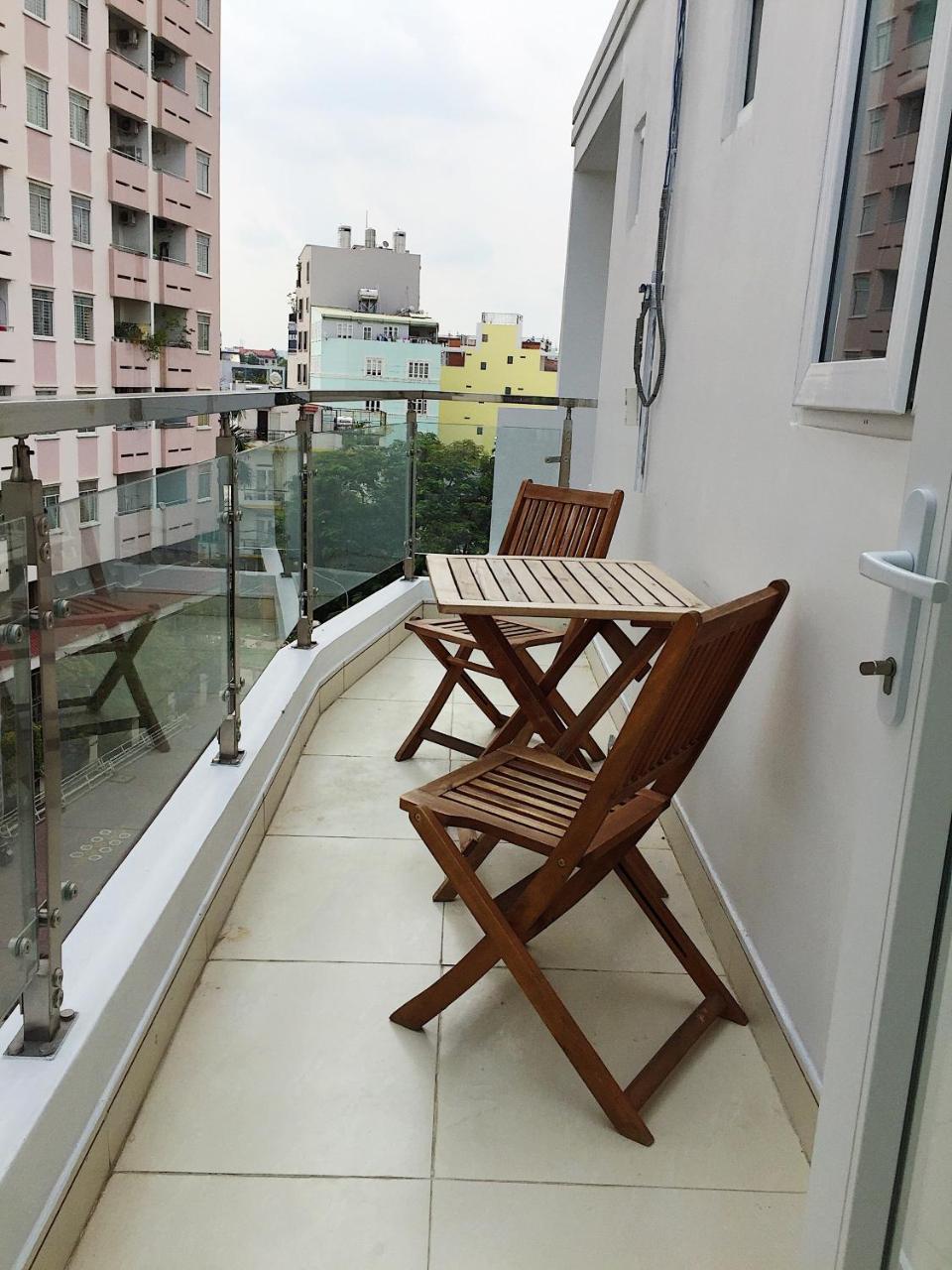 M-H Serviced Apartment Хошимин Экстерьер фото