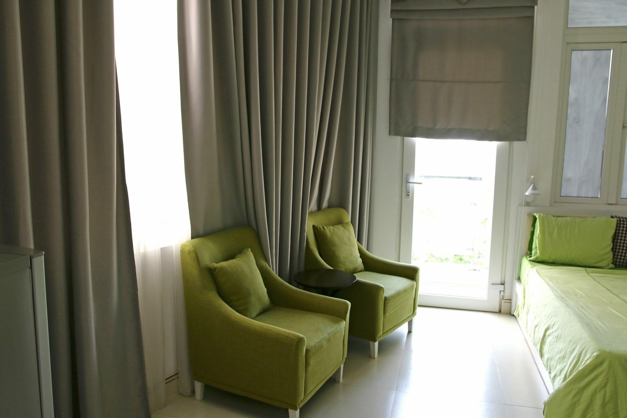 M-H Serviced Apartment Хошимин Экстерьер фото