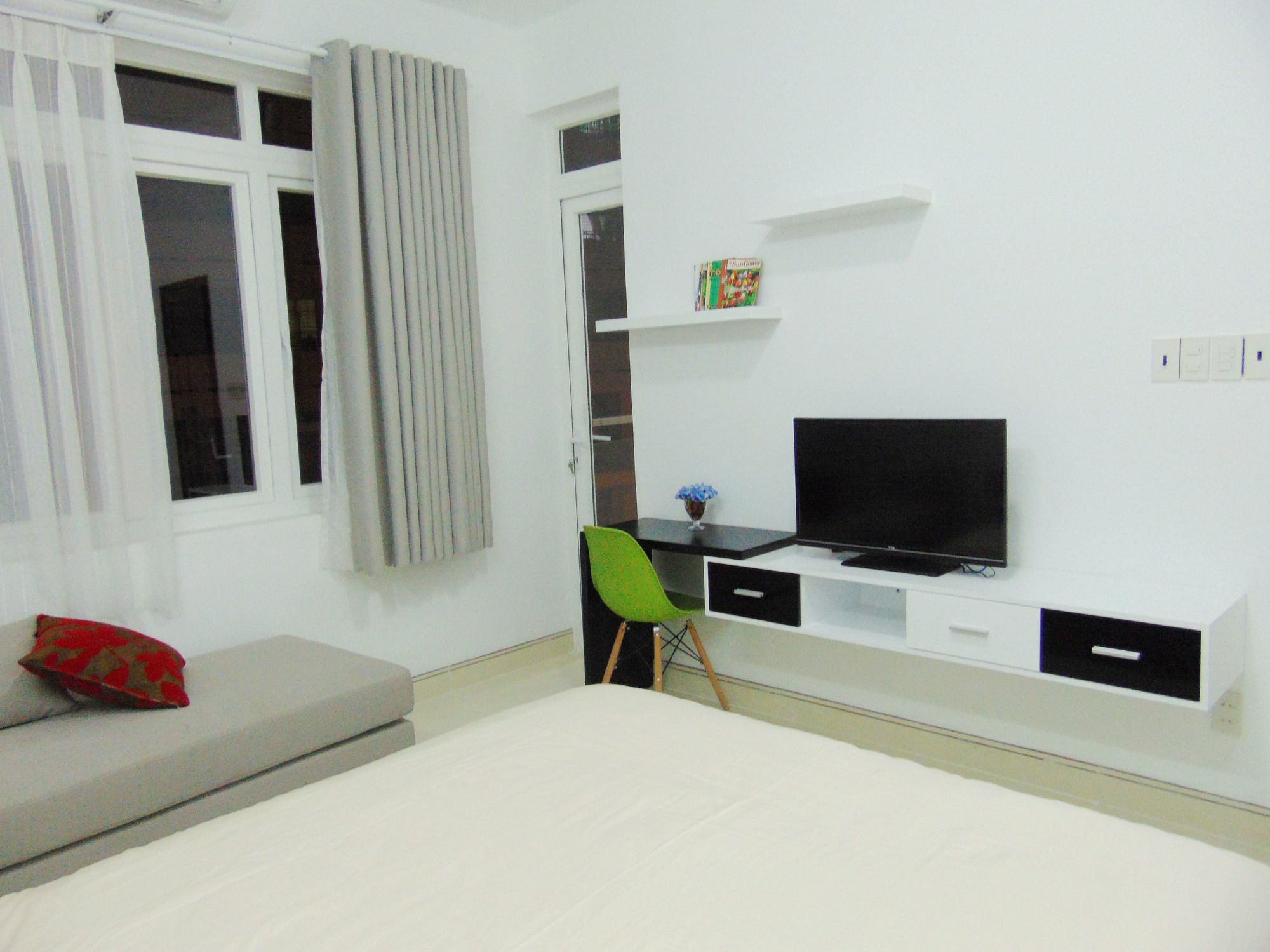 M-H Serviced Apartment Хошимин Экстерьер фото